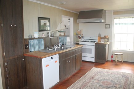 Eastham, Nauset Light - 3993 Cape Cod vacation rental - Kitchen