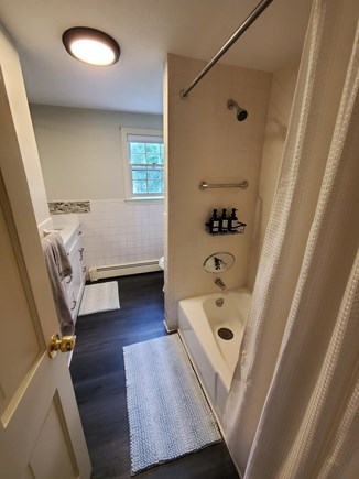 South Yarmouth  Cape Cod vacation rental - First Floor Full Bathroom