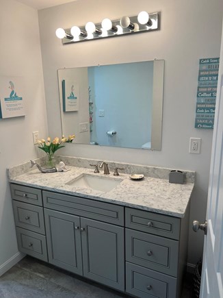 Truro Cape Cod vacation rental - Bathroom