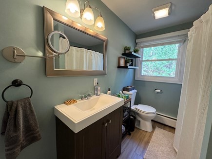 Falmouth Cape Cod vacation rental - 1st floor full size bathroom with tub.