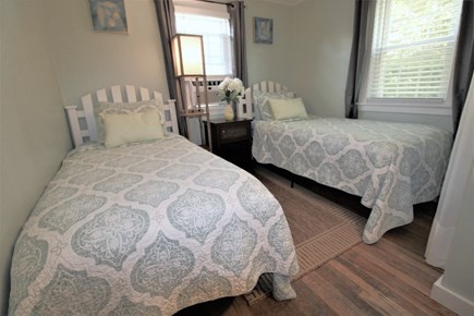 Hyannis Cape Cod vacation rental - Twin bedroom