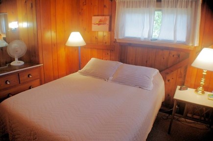 South Wellfleet Cape Cod vacation rental - Queen bedroom