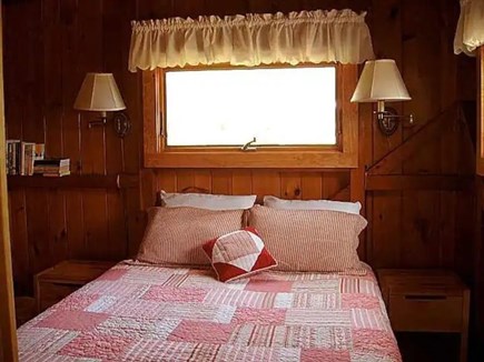 South Wellfleet Cape Cod vacation rental - Queen bedroom