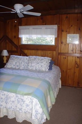 Wellfleet Cape Cod vacation rental - Queen bedroom