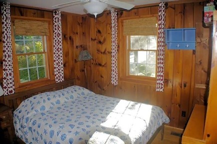 South Wellfleet Cape Cod vacation rental - Queen bedroom