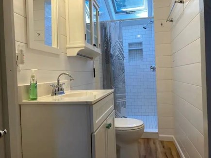 South Wellfleet Cape Cod vacation rental - Full bathroom