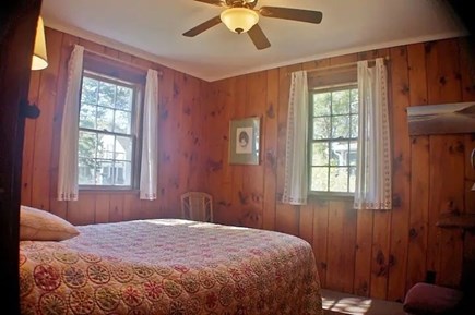 Wellfleet Cape Cod vacation rental - Queen bedroom