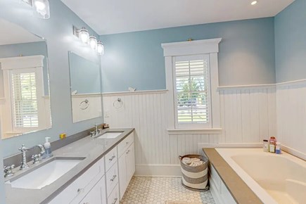 Wellfleet Cape Cod vacation rental - Master Bath