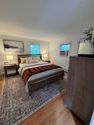 Barnstable Cape Cod vacation rental - Queen size Bed, new mattress, new everything!