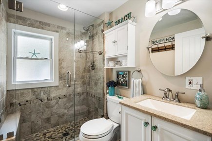 Pocasset Cape Cod vacation rental - Bathroom