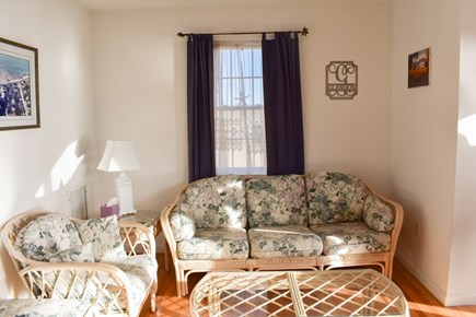 Dennisport   Cape Cod vacation rental - Living room