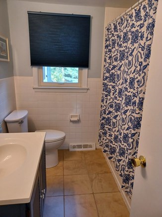 Brewster Cape Cod vacation rental - Full bathroom, tub/shower