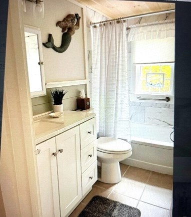 West Yarmouth Cape Cod vacation rental - Bathroom