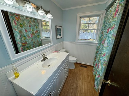 Brewster Cape Cod vacation rental - Primary Bathroom (1st Floor)