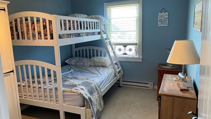 West Dennis Cape Cod vacation rental - Bunk Bed 1