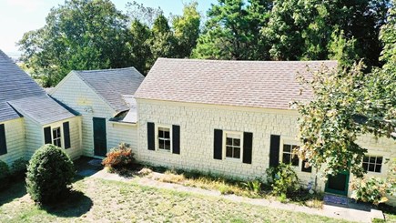 Wellfleet, Pine Point Cape Cod vacation rental - Courtyard