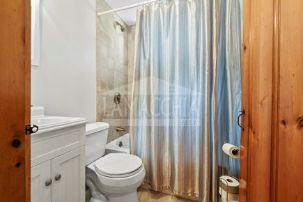 Falmouth Cape Cod vacation rental - Bathroom