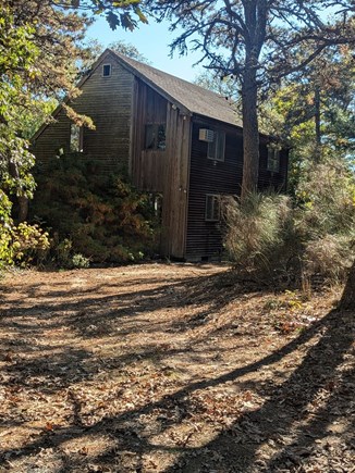 Wellfleet Cape Cod vacation rental - House with circular driveway