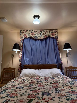 Dennis Cape Cod vacation rental - Canopy room