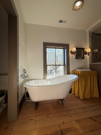 Dennis Cape Cod vacation rental - Soaking tub