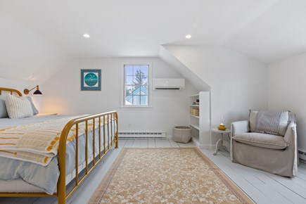 Orleans / Eastham Line Cape Cod vacation rental - King Room Upper Level