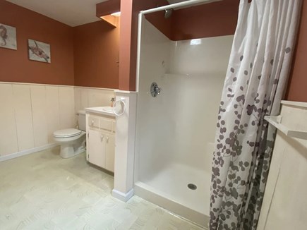 Dennis Cape Cod vacation rental - Ful Bath in Primary Bedroom