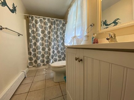 West Yarmouth- Lewis Bay Cape Cod vacation rental - First Floor Bathroom with Tub