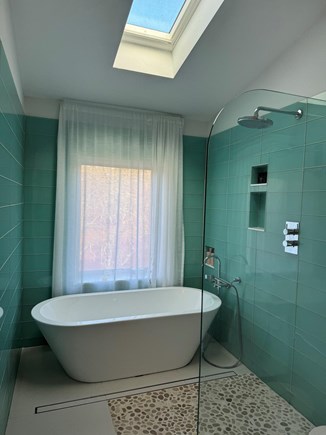 Harwich Cape Cod vacation rental - Second floor bath