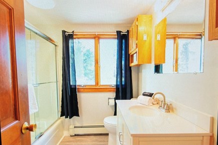 Wellfleet Cape Cod vacation rental - Downstairs bath with full tub and shower