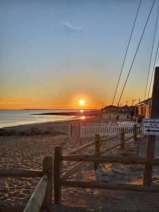 Dennis, Chases Ocean Grove Cape Cod vacation rental - Beautiful sunsets a few steps from cottage