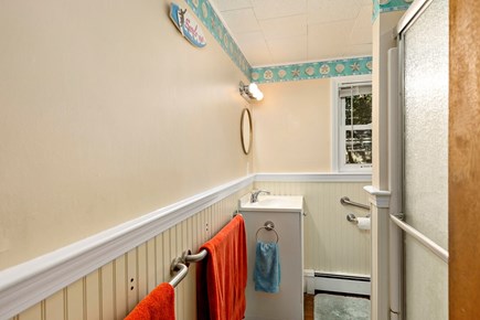 South Dennis Cape Cod vacation rental - Bathroom