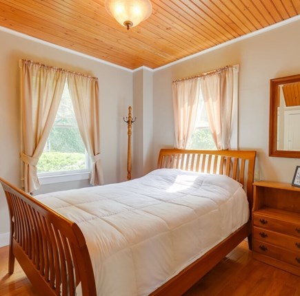 Bourne  Cape Cod vacation rental - First Floor Bedroom | Full Bed