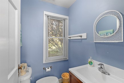 Eastham Cape Cod vacation rental - Main bathroom