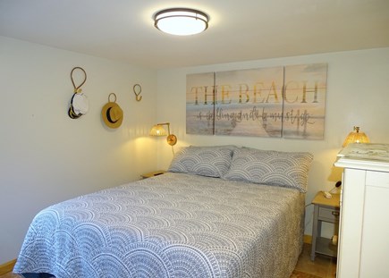 Dennis Port Cape Cod vacation rental - Main bedroom with Queen bed