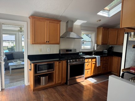 Falmouth, Seacoast Cottage Cape Cod vacation rental - Kitchen