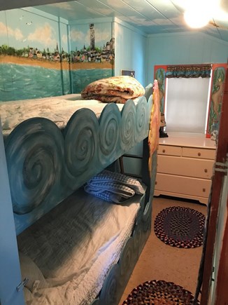 Truro, Beach Point Cape Cod vacation rental - Bunk Room twins