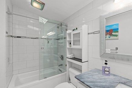 Chatham Cape Cod vacation rental - Tastefully updated upstairs bathroom with a tub/shower combo