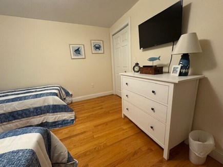 West Yarmouth-Lewis Bay Neighb Cape Cod vacation rental - Bedroom with 2 Twin Beds with Smart TV