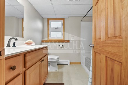 Falmouth Cape Cod vacation rental - Bathroom