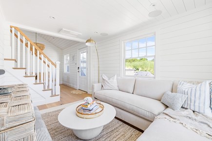 Dennis, Mayflower/Bayview Beach Cape Cod vacation rental - Interior space
