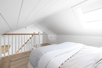 Dennis, Mayflower/Bayview Beach Cape Cod vacation rental - Queen bed in loft