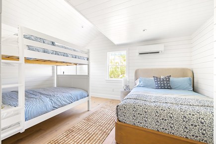 Dennis, Mayflower/Bayview Beach Cape Cod vacation rental - First floor bedroom