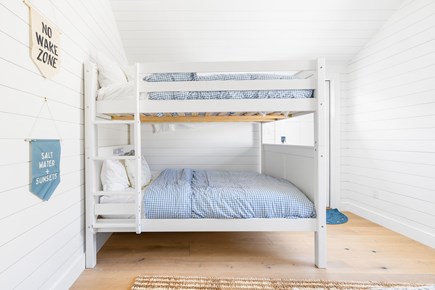 Dennis, Mayflower/Bayview Beach Cape Cod vacation rental - Full size bunk beds on first floor