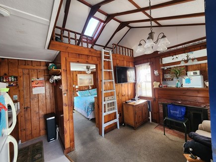 Dennis Port Cozy Cottage Condo Cape Cod vacation rental - Seating Area