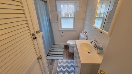 Chatham Cape Cod vacation rental - Bathroom with Tub/Shower Combo