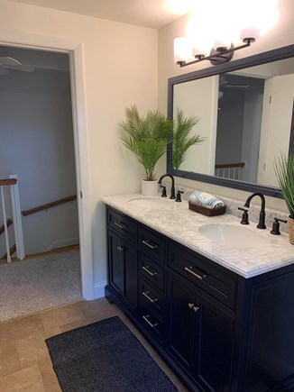 Chatham Cape Cod vacation rental - 2nd Floor Bathroom with Tub/Shower Combo