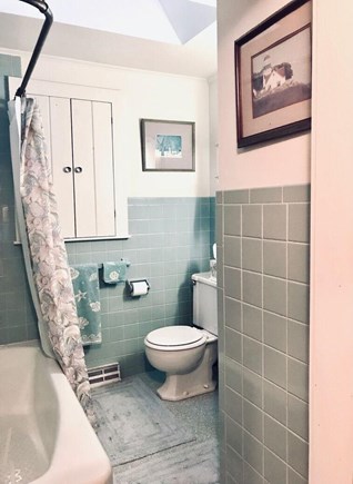 Chatham Cape Cod vacation rental - Bathroom #3 with tub/shower combo