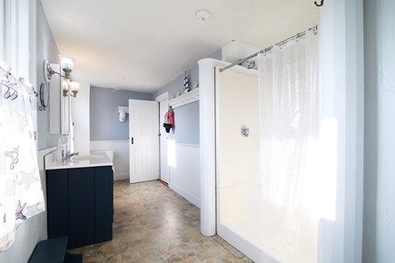 South Yarmouth Cape Cod vacation rental - Bath