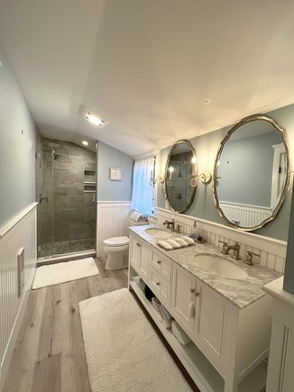 Orleans, on Town Cove Cape Cod vacation rental - Primary suite bathroom