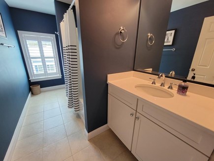 Chatham Cape Cod vacation rental - Shared Bath with tub/shower combo